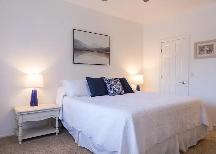 Modern Retreat In Ahwatukee Heated Pool Gym Phoenix