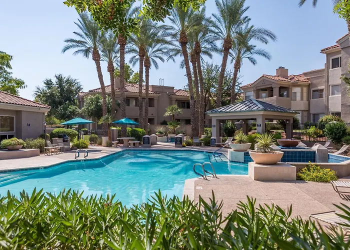 Modern Retreat In Ahwatukee Heated Pool Gym *